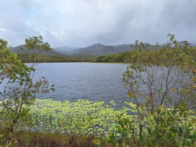 23-10-08_LAKE WITH CLOUDS